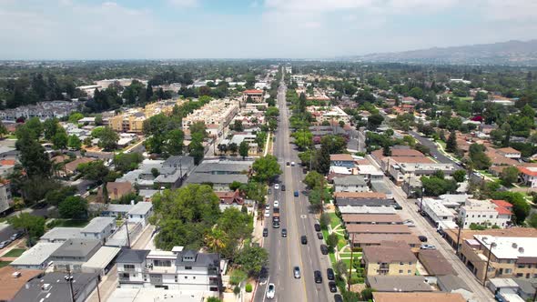 Flying over Hollywood Way in Burbank on a typical scenic California day alt