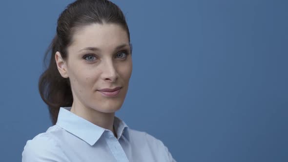 Smiling woman looking at camera