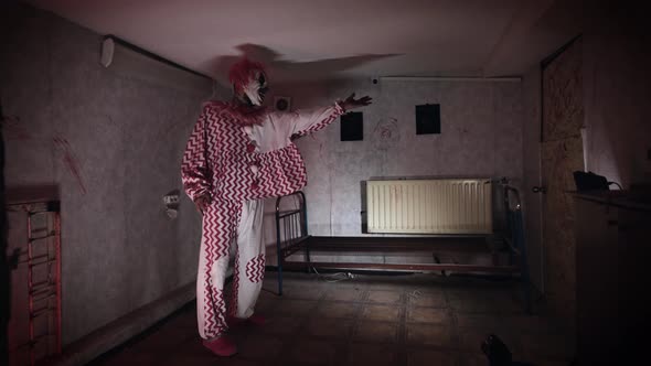 A Scary Clown with Supernatural Abilities Has the Ability to Telekinesis alt