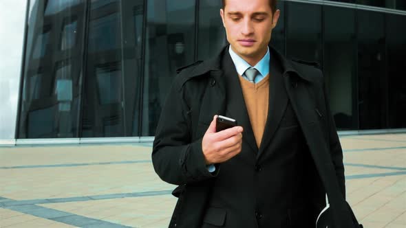 Businessman Wins Great Deal alt