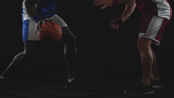 Basketball players in action alt