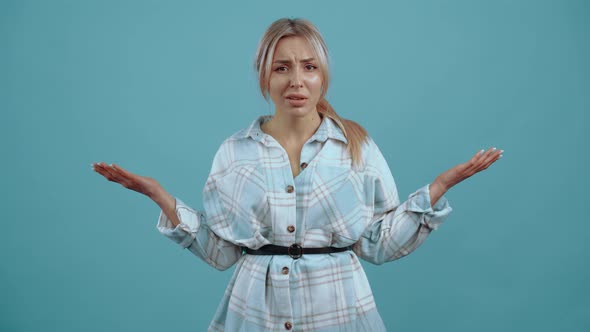 The Arrogant Young Woman Refuses to Accept What She Hears alt