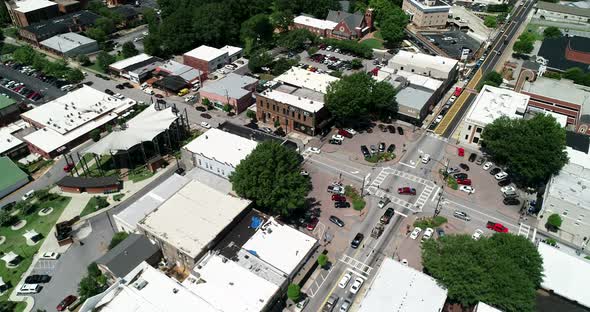 Aerial video of downtown Carrollton, GA. alt