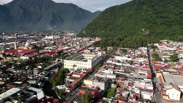 Orbital view of Orizaba downtown and municipal Palace alt