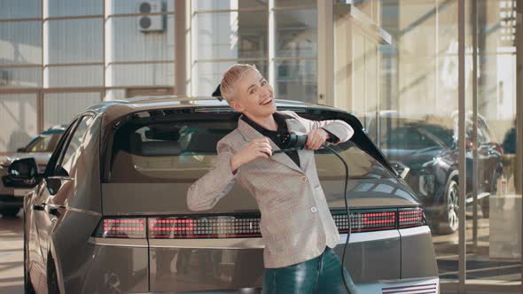 Eco Electric Car Concept alt