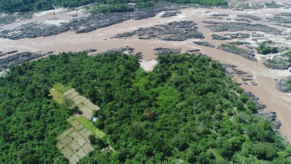 4.000 islands near Don Det in southern Laos seen from the sky alt