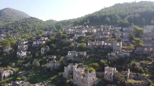 Ghost town! Abandoned houses and ruins of Kayakoy village, Fethiye, Turkey alt