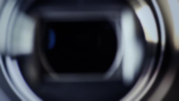 Digital Camera Zoom. alt