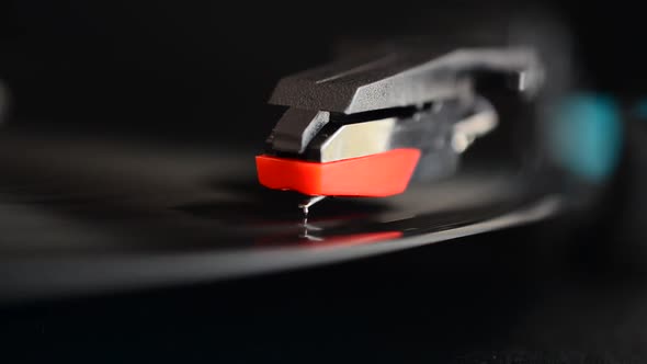 Vinyl Record Player alt