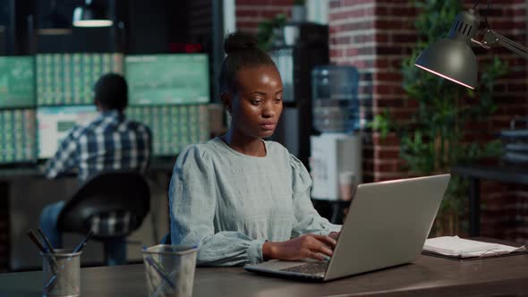 Female Investor Creating Selling Profit with Trade Statistics alt