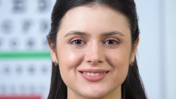 Young Smiling Woman on Ophthalmology Examination, Health Check in Clinic alt