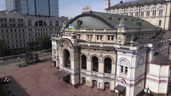 Ukraine: National Opera of Ukraine. Aerial View alt