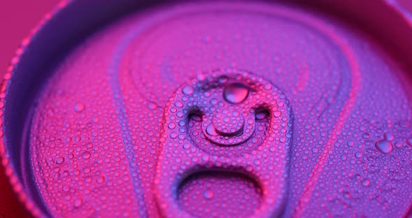 Aluminum beverage can close up alt