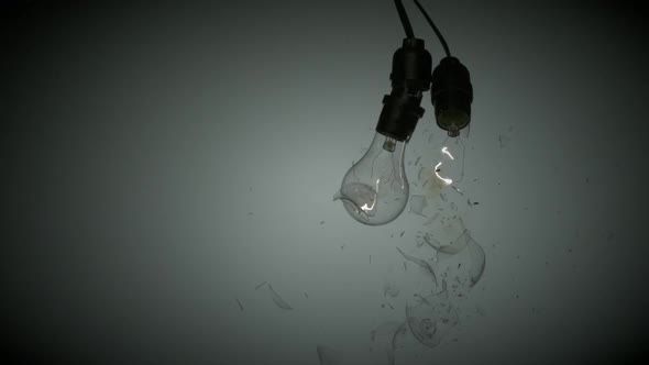 Light bulbs crashing, Slow Motion alt