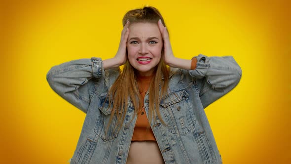 Girl Scared Fearful Covering Ears Meeting Her Own Phobia Evidence Horror Event Screaming Loud alt