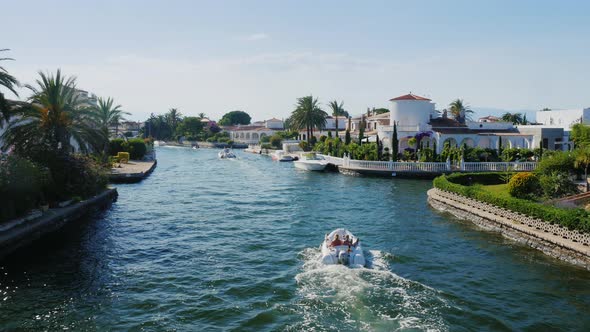 Steadicam Shot: Channel with the Elite Real Estate. Empuriabrava, Spain, Catalonia. Floats Small alt