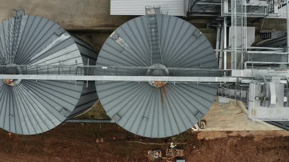 Top View of Grain Elevator for Storage of Wheat alt