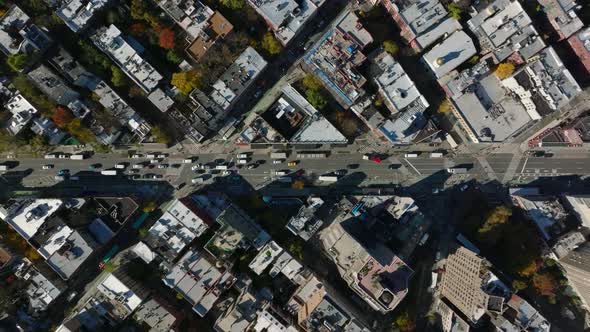 Aerial Birds Eye Overhead Top Down Panning View of Traffic on Multilane One Way Street in West alt