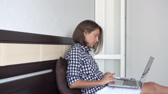 Freelancer woman with laptop