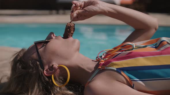 Sexy Girl Eating An Ice Cream alt