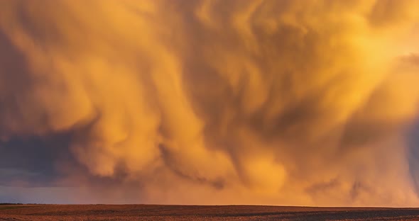 Mammatus Clouds at Sunset Timelapse