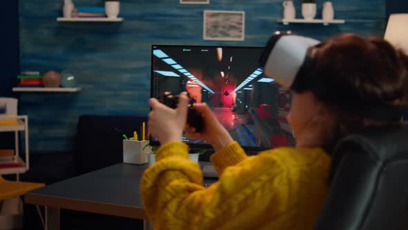 Gamer Woman Losing Videogame Tournament While Playing with VR alt