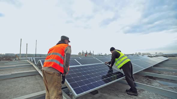 Installation of modernized solar farm alt
