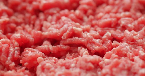 Raw fresh minced beef alt