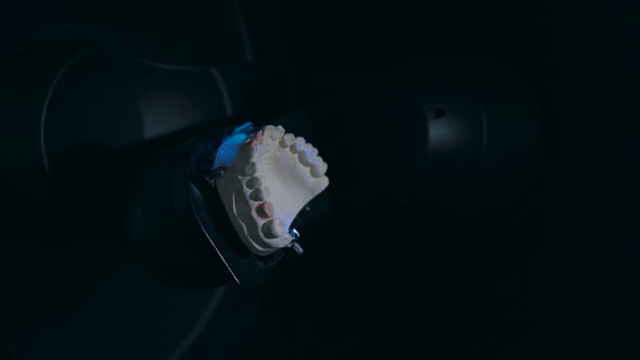 Close Up Hi-tech Jaw Production