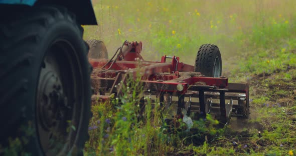 Modern Technology Works in the Field Grass Harvesting alt