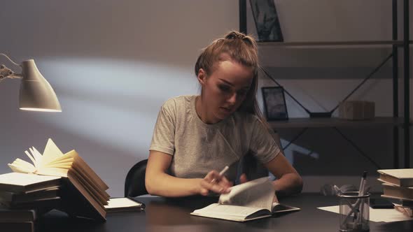 Information Search Late Studying Remote Education alt