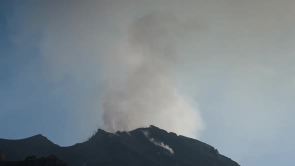 volcano sicily stromboli lava active italy mountain explosive smoke alt