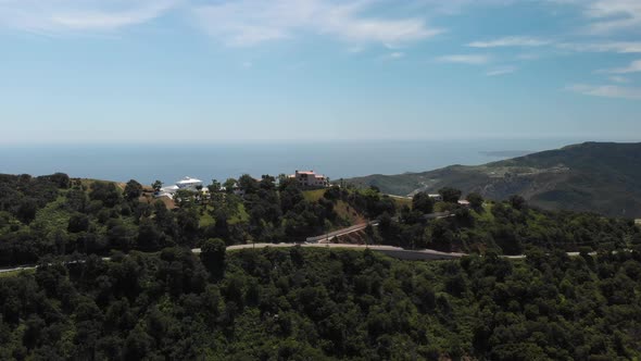 Expensive House on Mountain overlooking the Pacific Ocean in Malibu