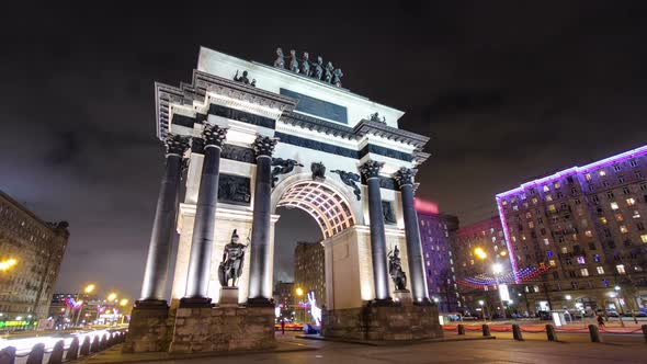Triumphal Arch in Moscow with Christmas Illuminations at Night Timelapse Hyperlapse alt