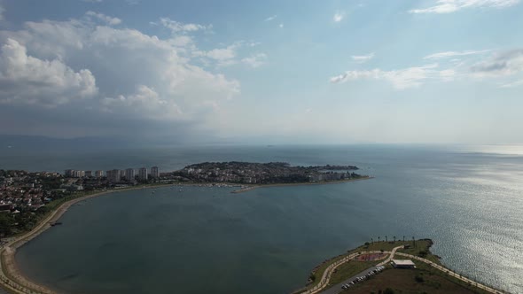 Aerial Shot Peninsula alt