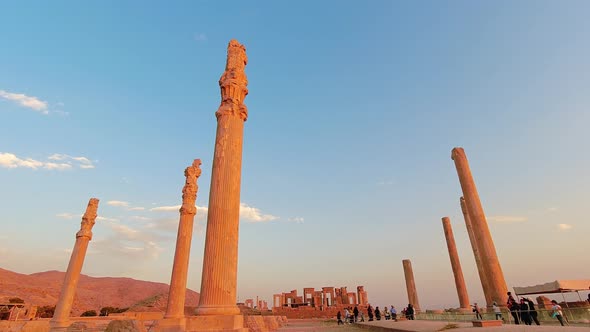 Persepolis Columns Timelapse At Sunset alt