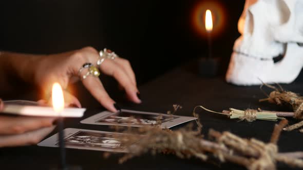 Witchcraft And Tarot Cards alt