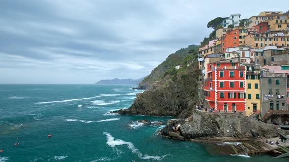 Riomaggiore Village, Cinque Terre, Liguria, Italy alt