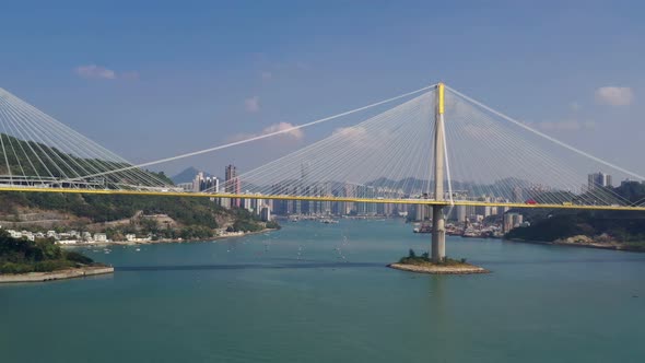 Ting Kau Bridge in Hong Kong alt