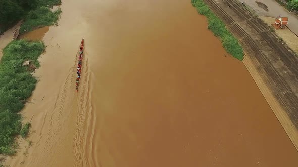 Long Tail Boat Practicing 04 alt