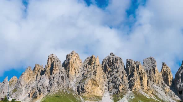 Time Lapse of Dolomites Italy, Pizes de Cir Ridge alt