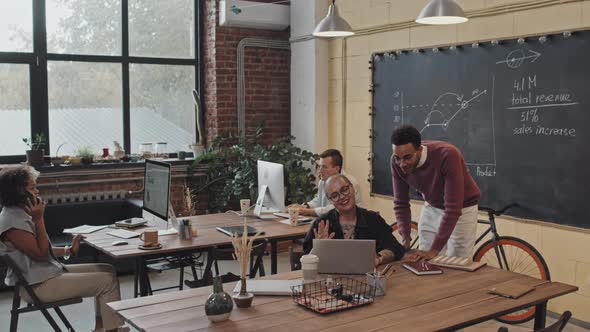 Colleagues Video Calling in Office alt