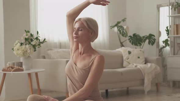 Morning Peace Sportive Woman Healthy Body Calm alt