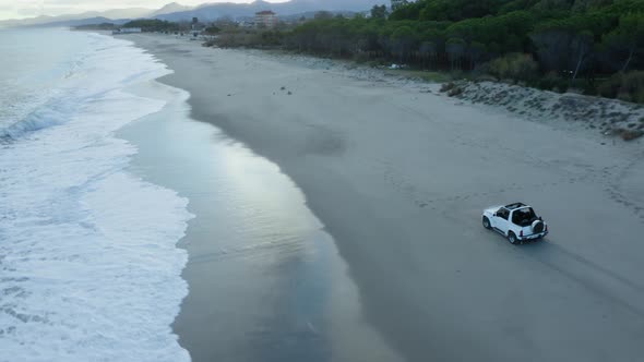 Vehicle off road in the beach alt