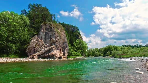 Bialka River in the pieniny mountains in summer on a sunny day, Poland alt