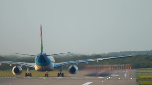 Airplane Accelerate Before Departure alt