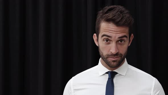 Smiling Man In Shirt And Tie alt