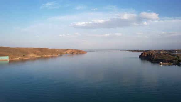 Speedboats Sail Along the Strait alt