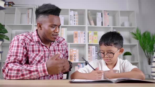 teacher making a complain a kid in private class 