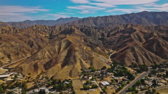 Pasadena Neighborhood Northeast of Downtown Los Angeles alt